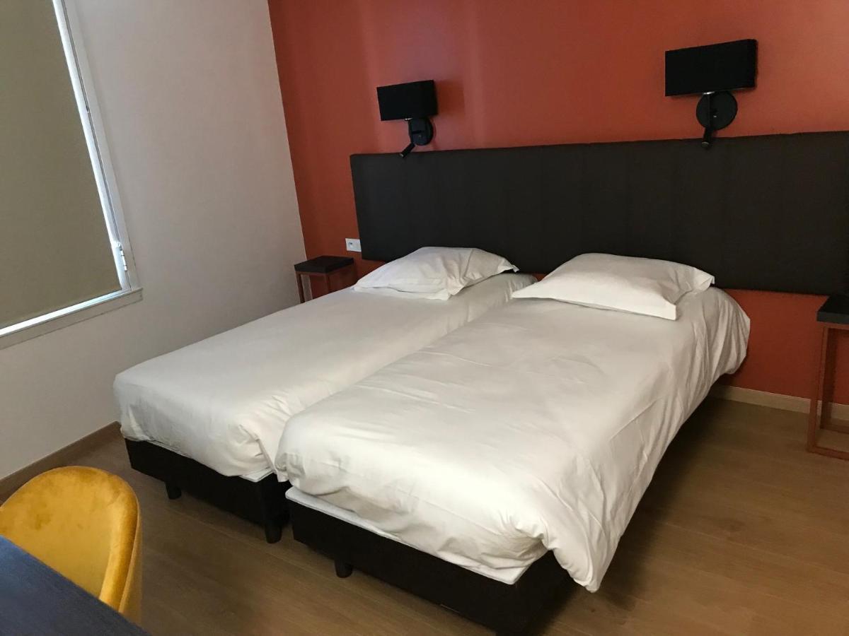 Hotel Amaya Ambares-et-Lagrave Ngoại thất bức ảnh